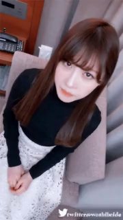 探花老司机山鸡哥酒店约炮 19岁眼镜大学生兼职小美女斯文而风骚干得高潮不断搞完还在房间四处参观